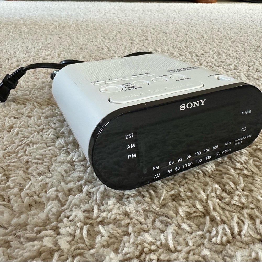 Sony Alarm Clock with Digital Display